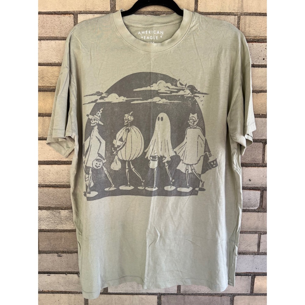 American Eagle Halloween Skeleton Ghost Graphic T-Shirt Sage Green Men's Medium